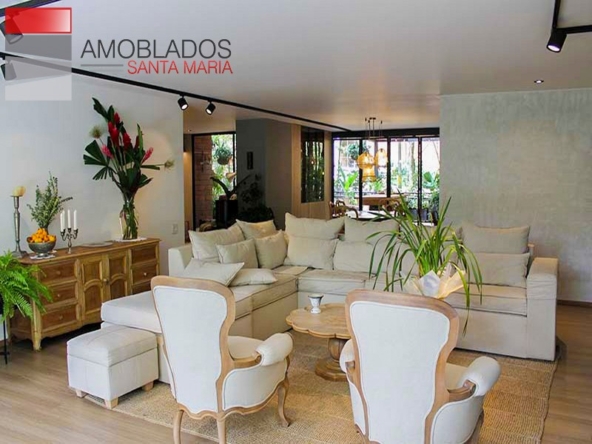 Beautiful Apartment with large spaces for rent in Poblado. AS1326