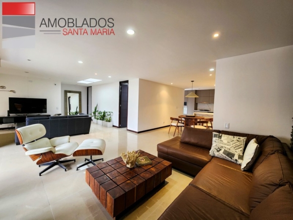 Spacious Furnished Apartment in Poblado, El Campestre. AS1277