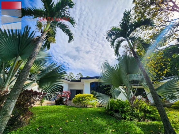 Incredible Furnished Luxury House, Located in Envigado, San Lucas. AS31099