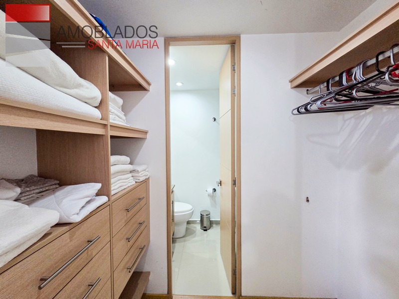 Furnished Apartment in Poblado, Loma del Indio. AS13128